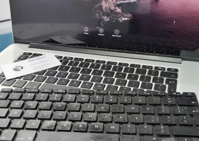 A1398 no power, ciocolata inlocuire tastatura_macbook