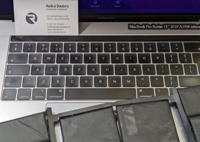 A1990 inlocuire baterie macbook